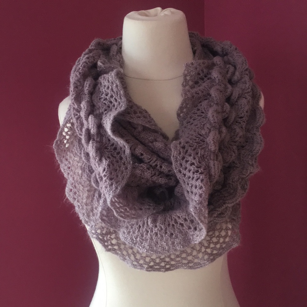 Light purple scarf